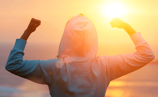 Vitamin D im Sommer: Warum Sonne allein oft nicht reicht - Vitalstoffkraft